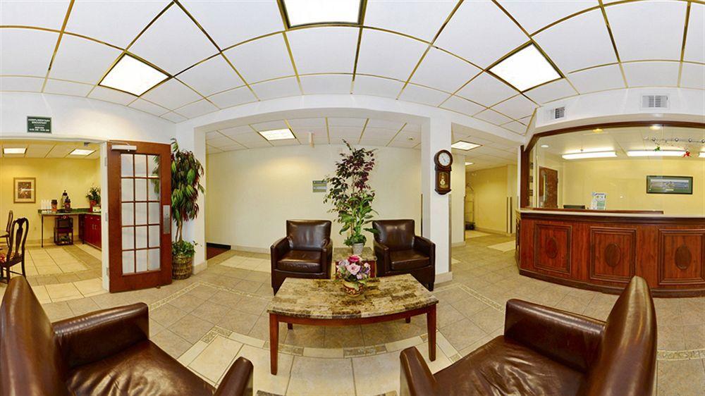 Americas Best Value Inn ルイスビル エクステリア 写真