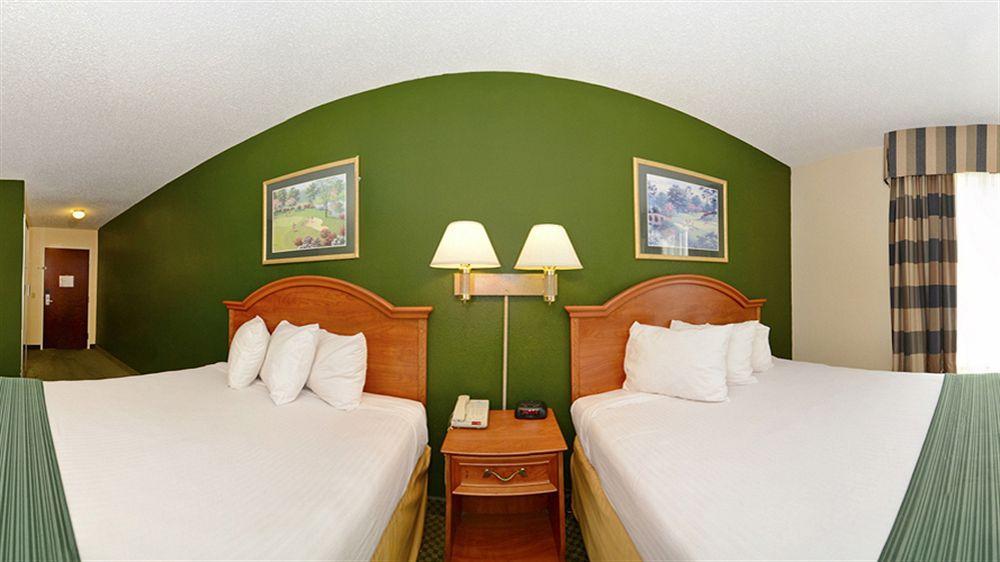 Americas Best Value Inn ルイスビル エクステリア 写真
