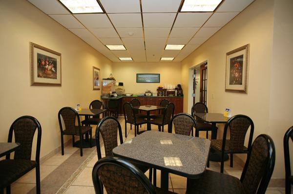 Americas Best Value Inn ルイスビル エクステリア 写真