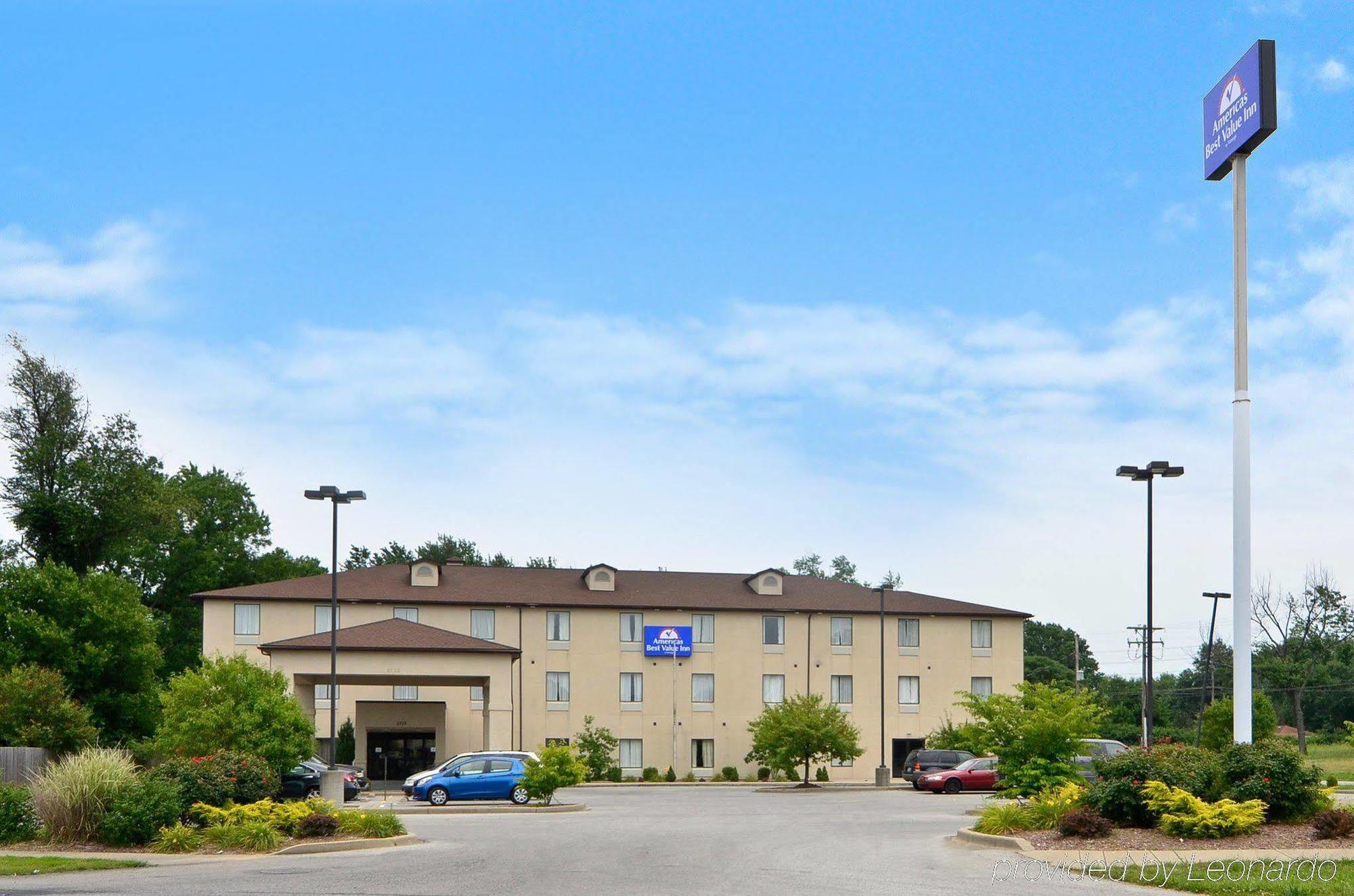 Americas Best Value Inn ルイスビル エクステリア 写真