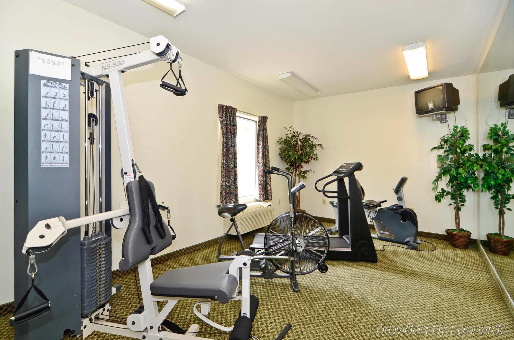 Americas Best Value Inn ルイスビル エクステリア 写真